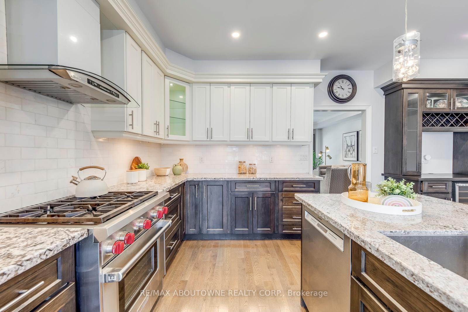 261-gatwick-drive-oakville-ontario-w12197546