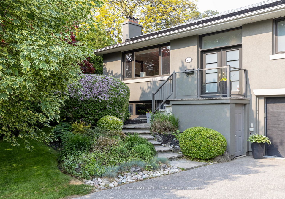 1433-larchview-trail-mississauga-ontario-w12198005