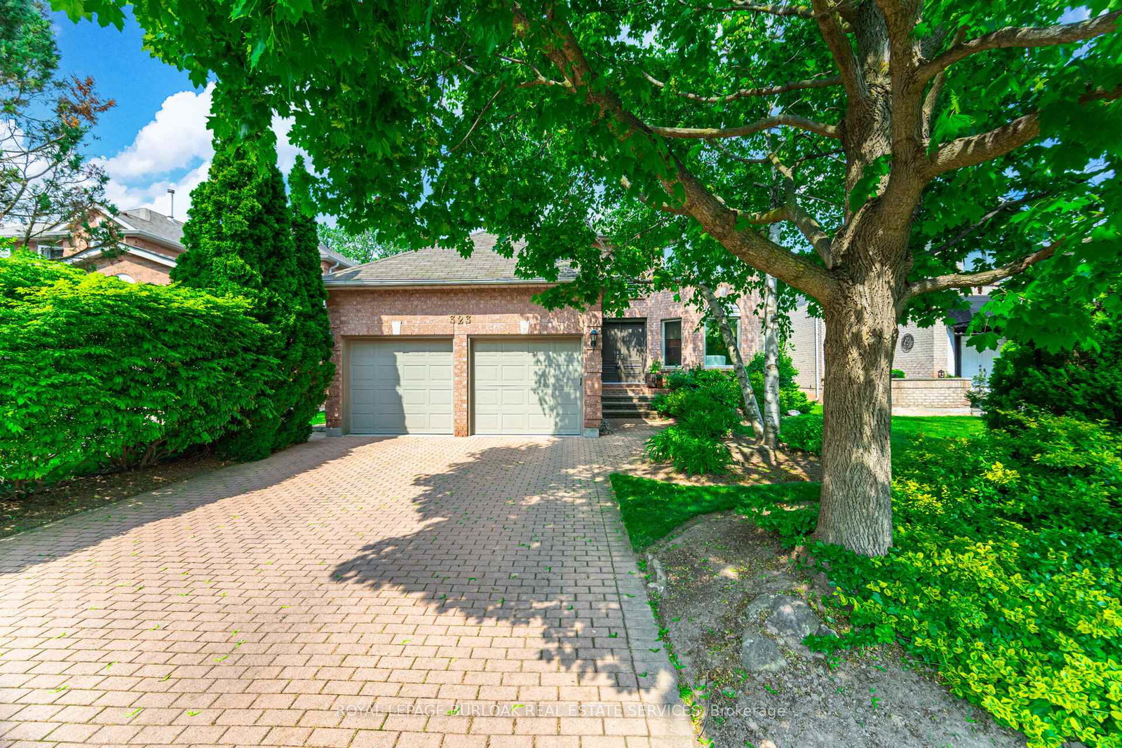 323-northwood-drive-oakville-ontario-w12198297