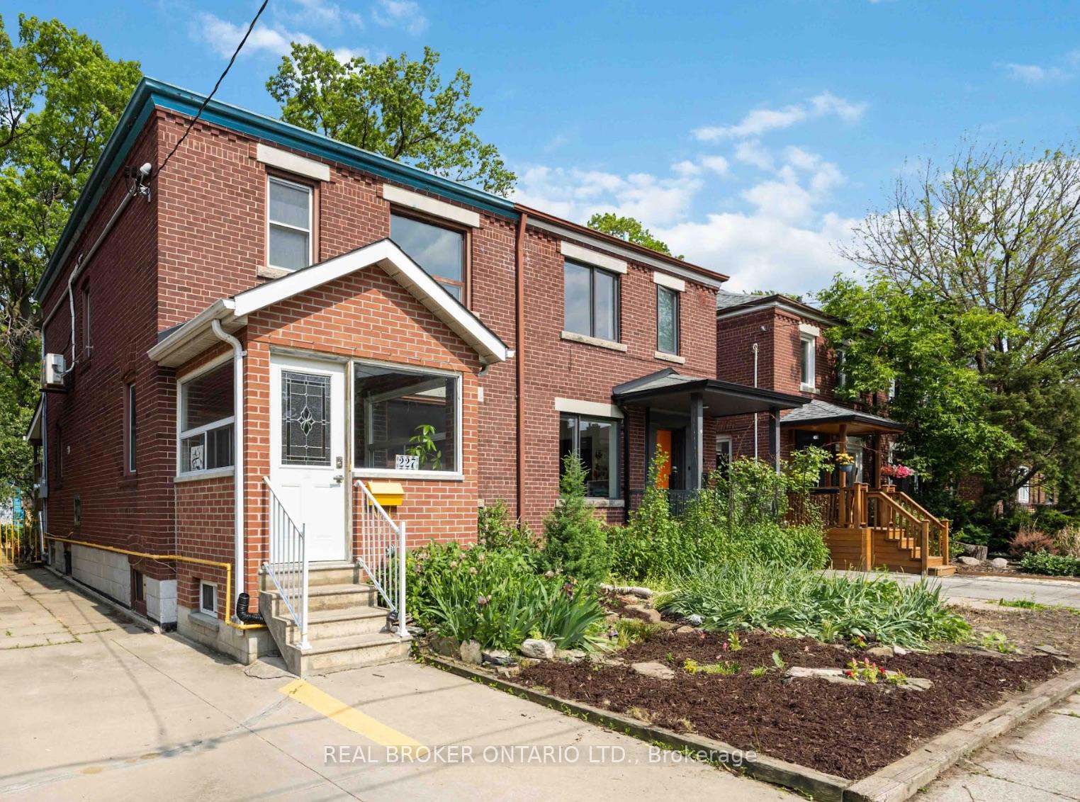 227-jane-street-toronto-ontario-w12198640