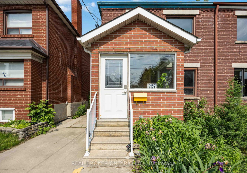 227-jane-street-toronto-ontario-w12198640