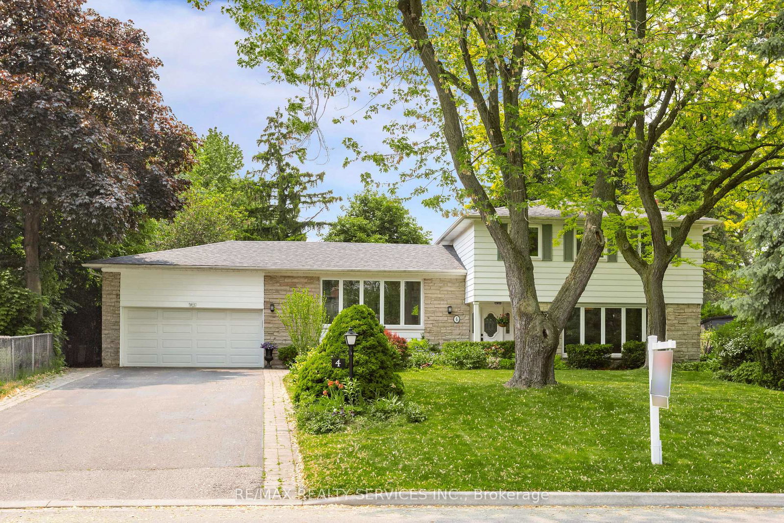 4-richmond-drive-brampton-ontario-w12198776