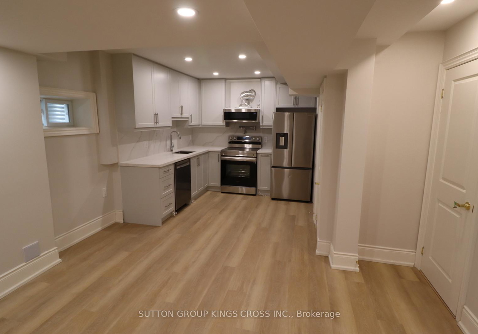 22-alexander-street-etobicoke-ontario-w12199130