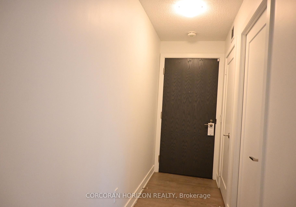 7-mabelle-avenue-etobicoke-ontario-w12199137