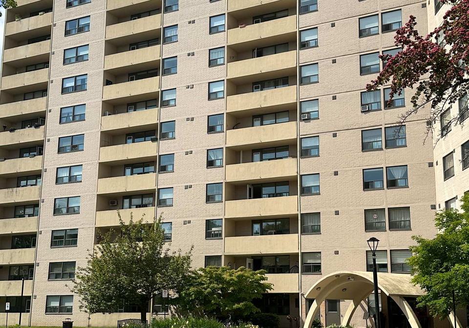 700-dynes-road-burlington-ontario-w12199165