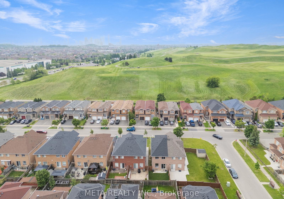 1067-windbrook-grove-mississauga-ontario-w12199467