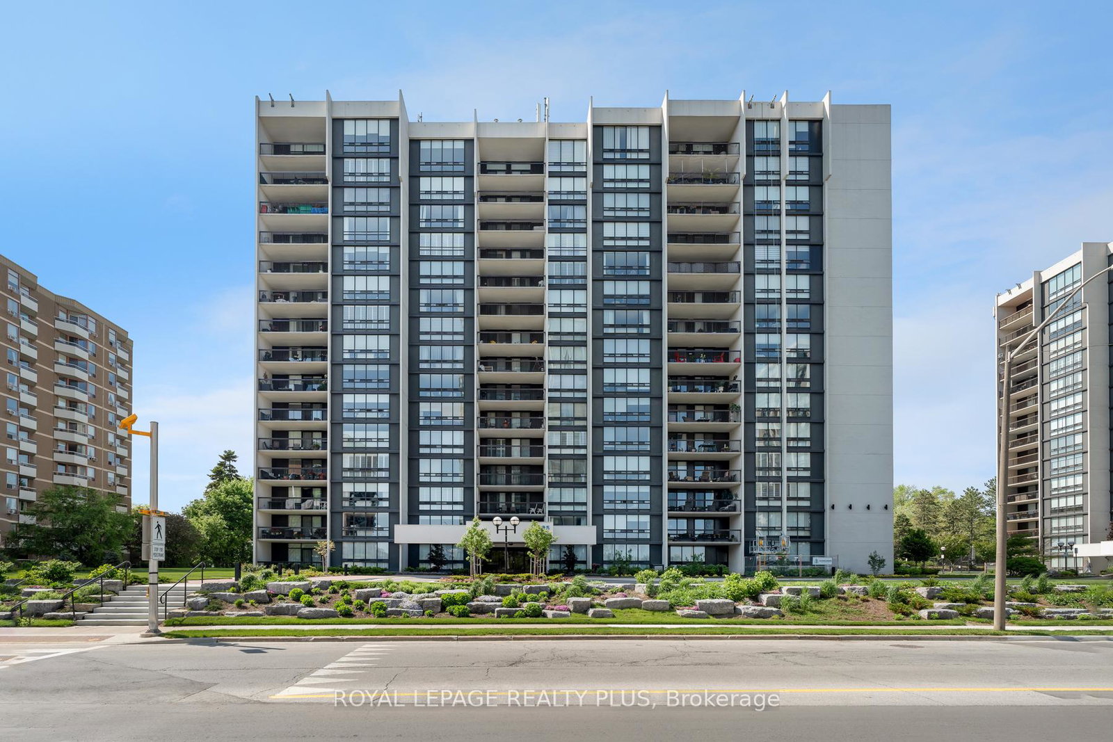 2185-marine-drive-oakville-ontario-w12199790