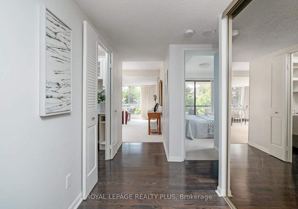 2185-marine-drive-oakville-ontario-w12199790