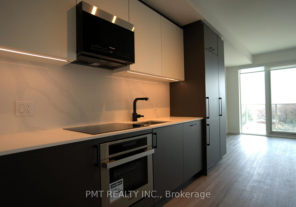 689-the-queensway-etobicoke-ontario-w12199823