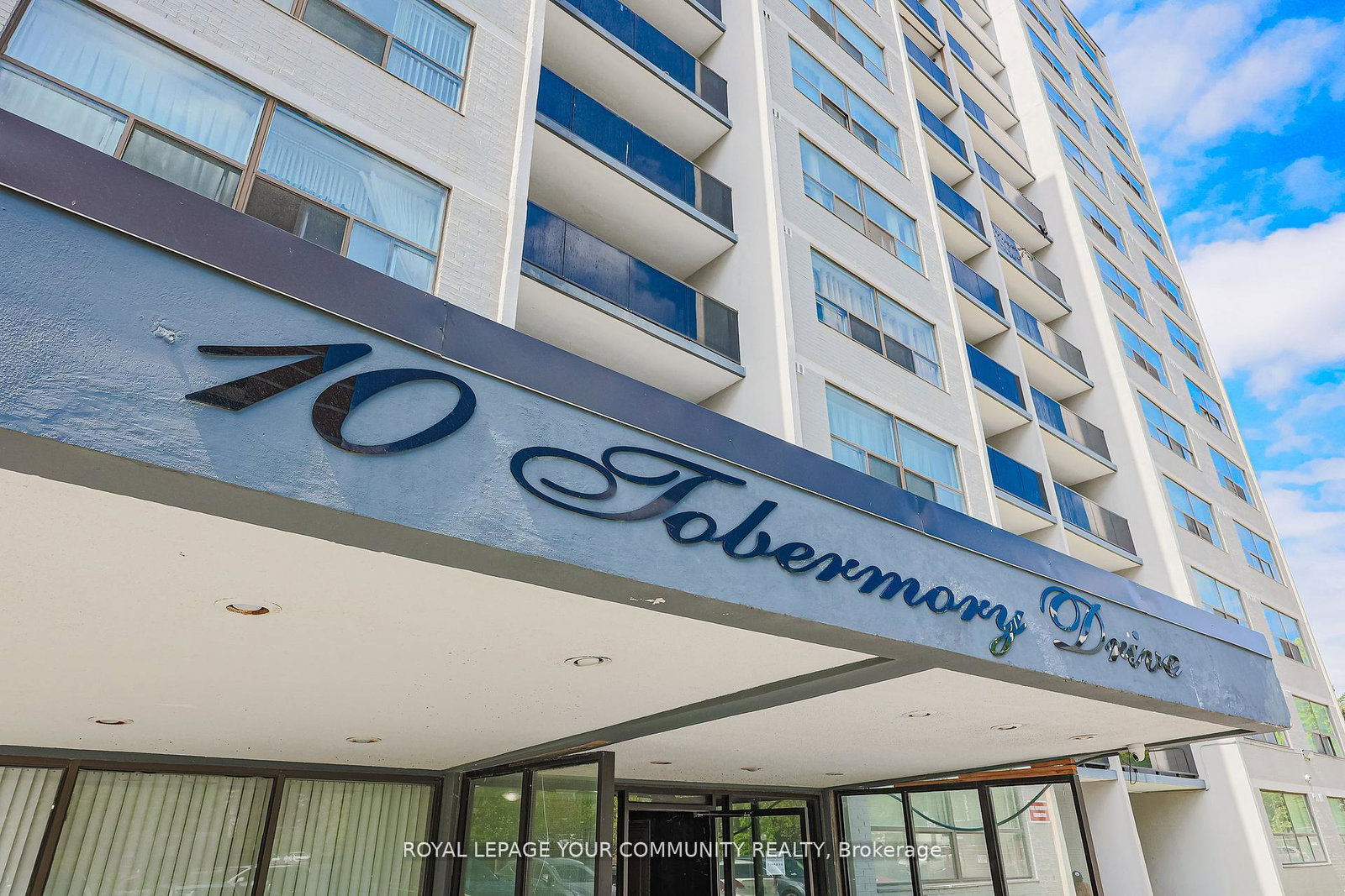 10-tobermory-drive-york-ontario-w12200185