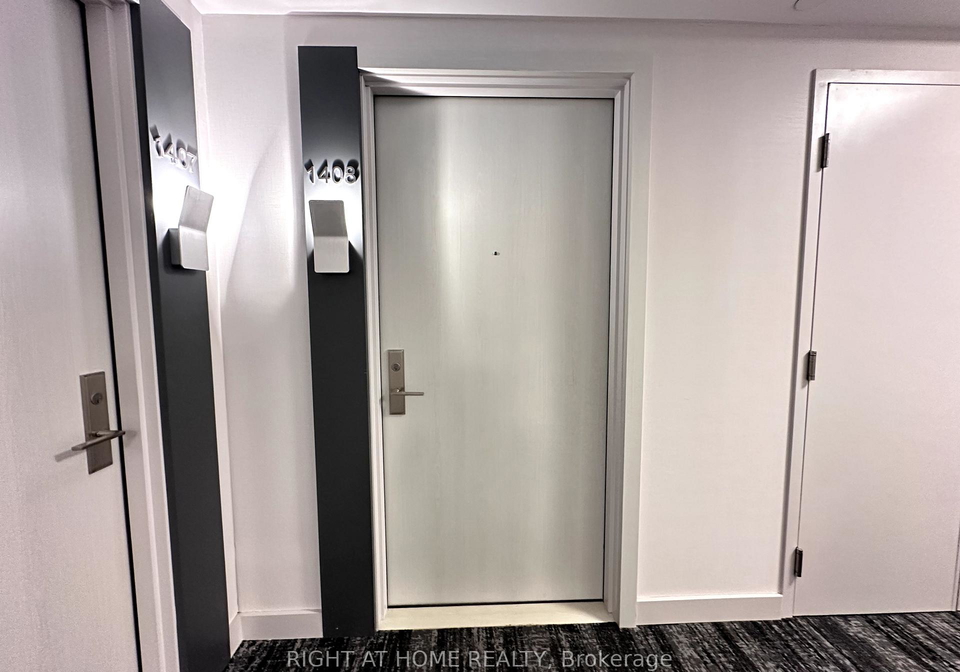 30-samuel-wood-way-etobicoke-ontario-w12200379