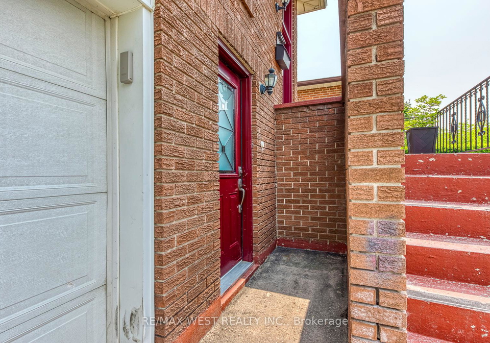 878-blairholm-avenue-mississauga-ontario-w12200392
