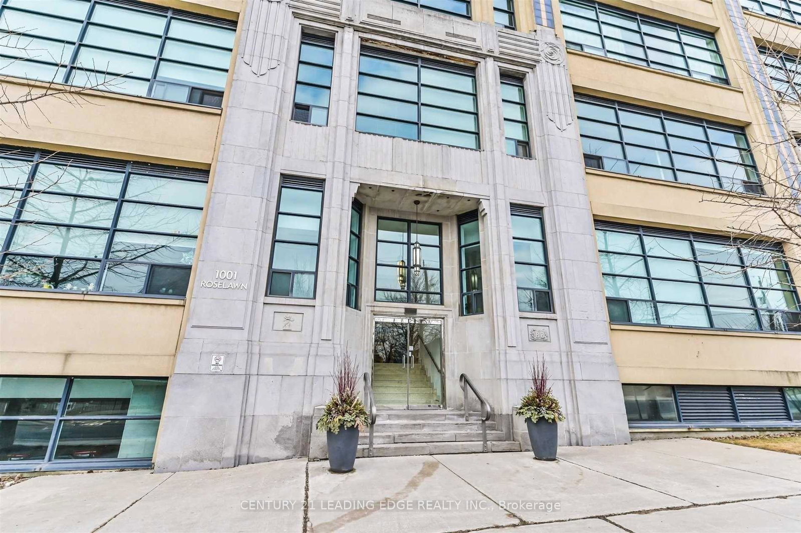 1001-roselawn-avenue-north-york-ontario-w12200452