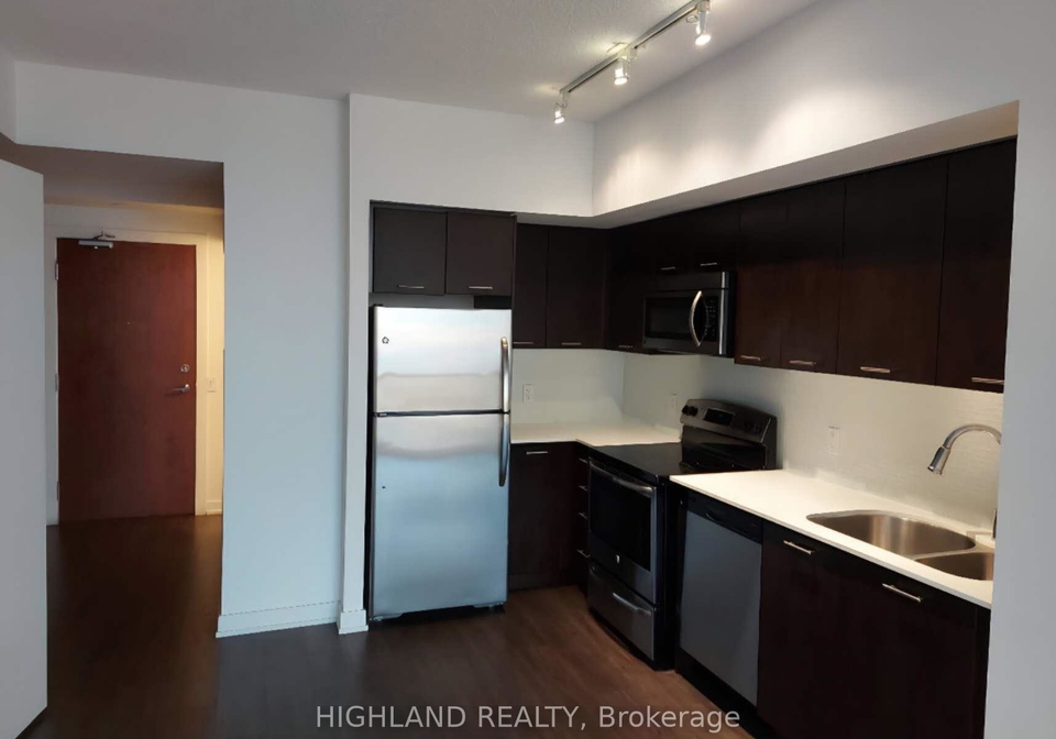 2200-lake-shore-boulevard-w-etobicoke-ontario-w12200648
