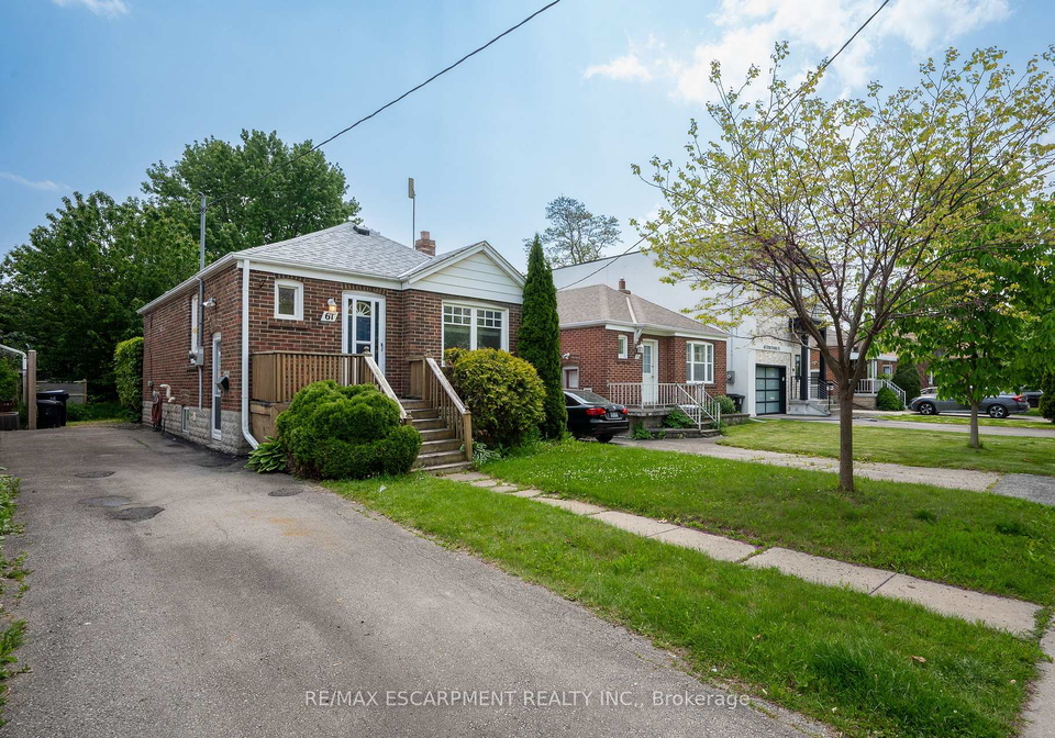 61-struthers-street-etobicoke-ontario-w12200900