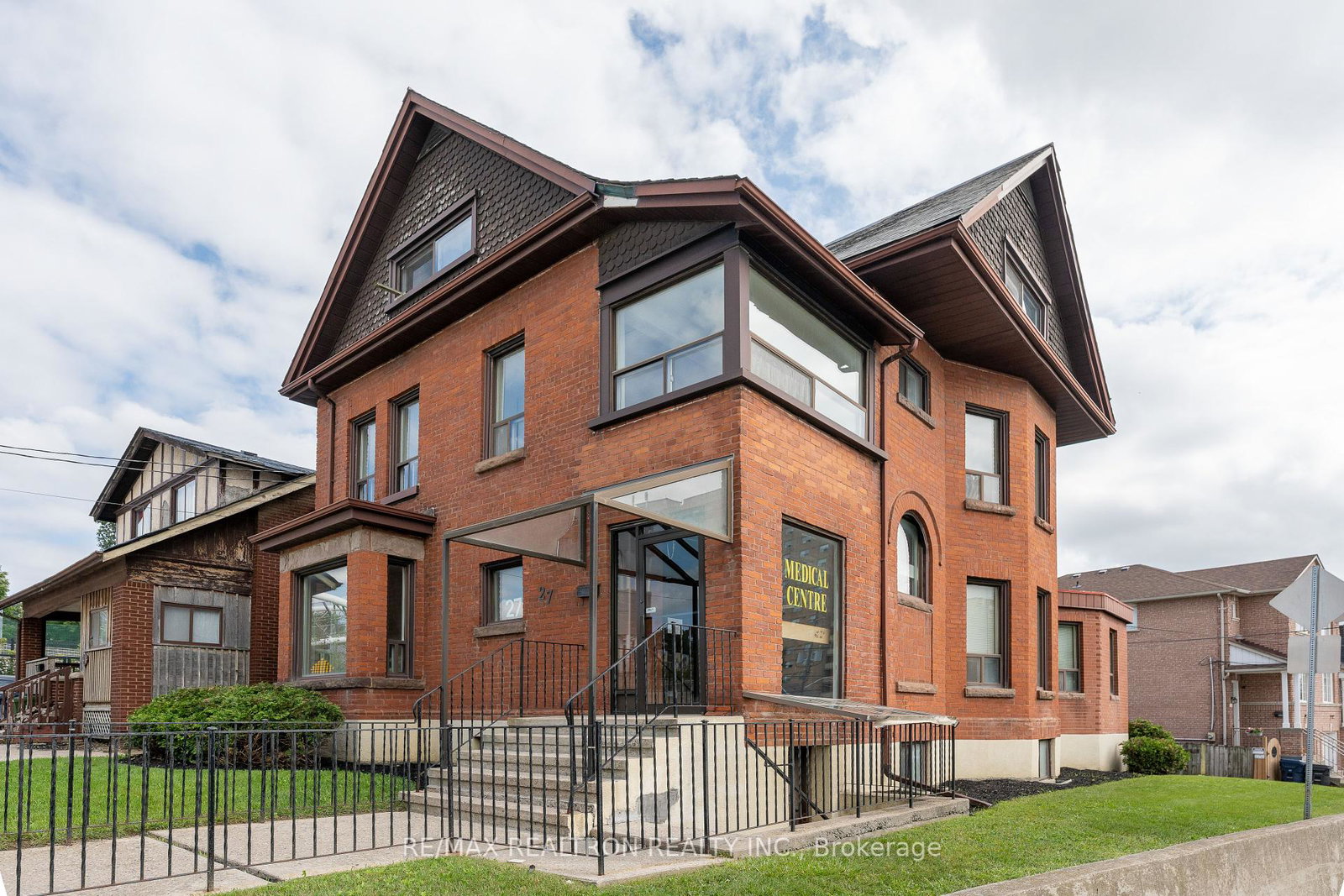 27-john-street-north-york-ontario-w12200956
