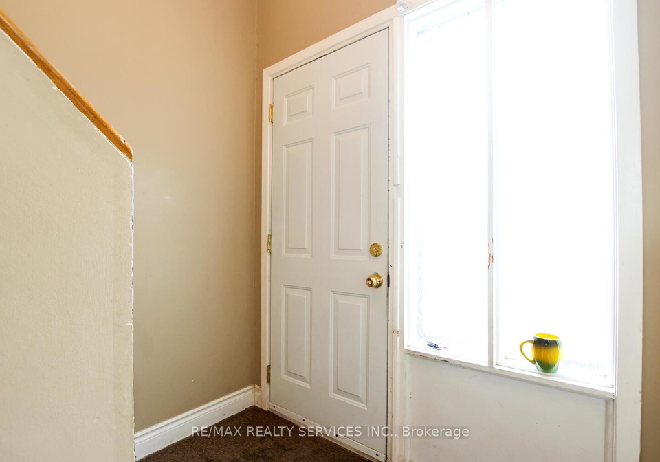 47-lincoln-court-brampton-ontario-w12201185