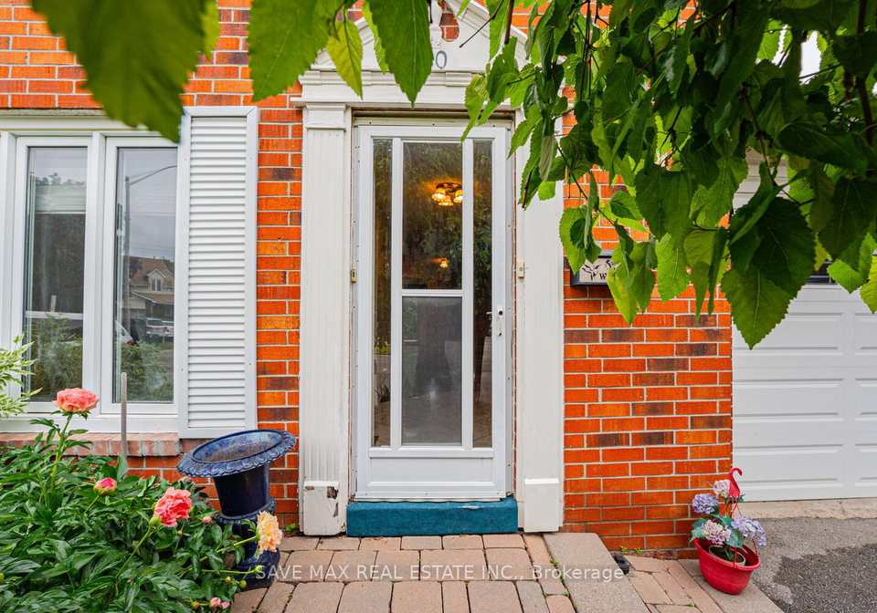 40-omega-square-brampton-ontario-w12201320