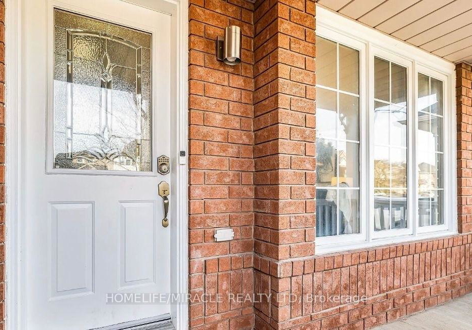 1686-samuelson-circle-mississauga-ontario-w12201479