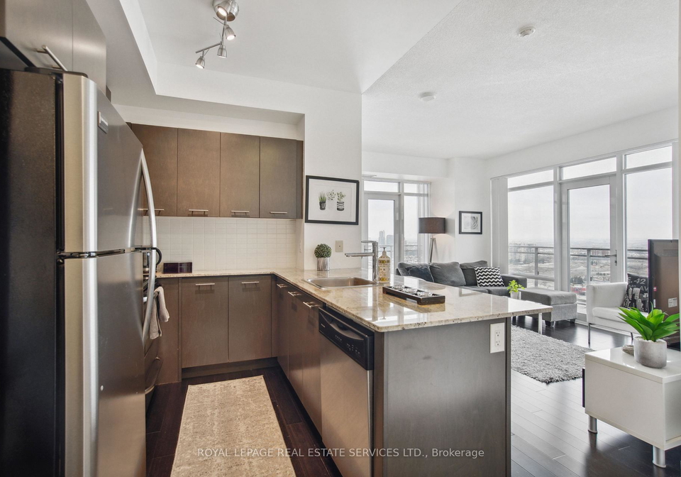 360-square-one-drive-mississauga-ontario-w12201830