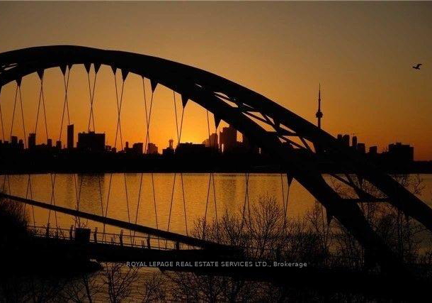 1-palace-pier-court-etobicoke-ontario-w12202540