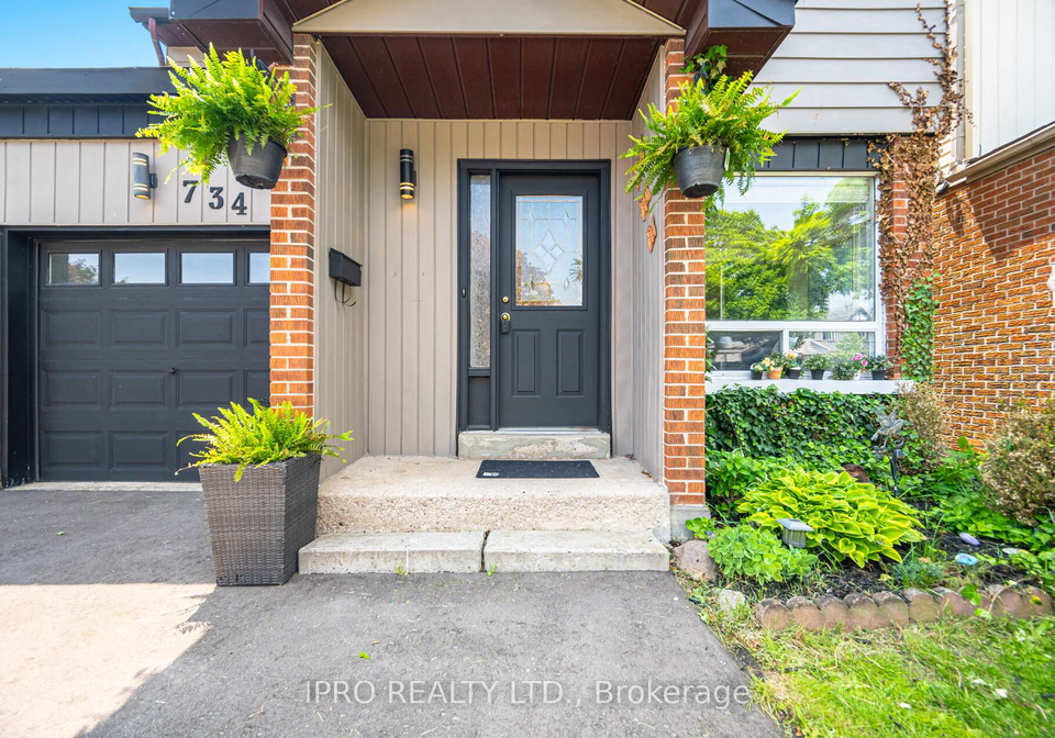 734-briar-crescent-milton-ontario-w12203237