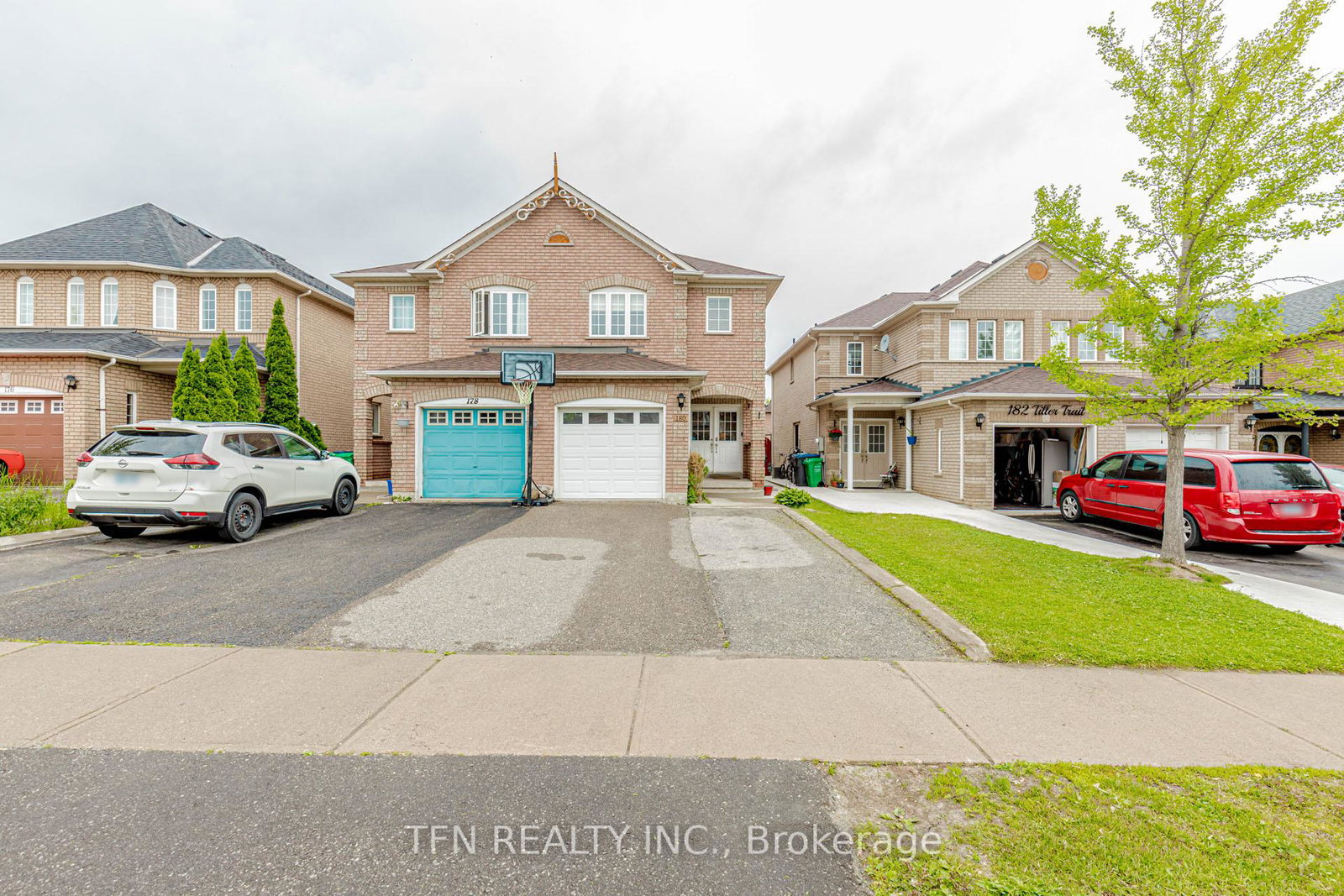 180-tiller-trail-brampton-ontario-w12203400