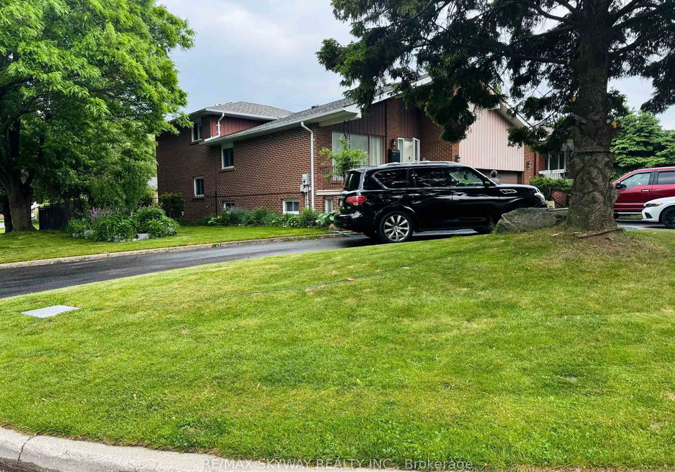 15-maidstone-crescent-brampton-ontario-w12203402