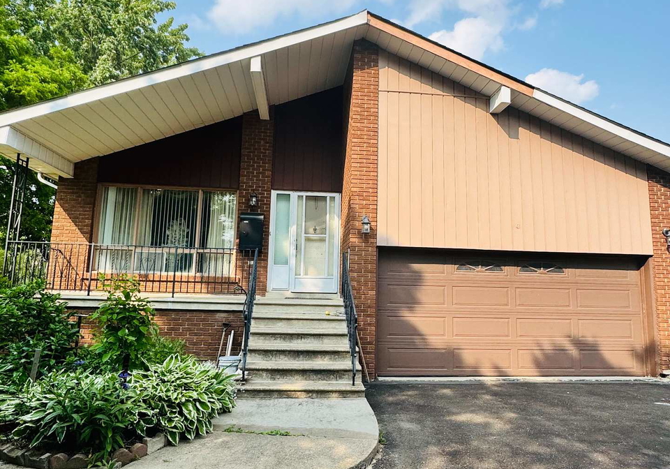 15-maidstone-crescent-brampton-ontario-w12203402