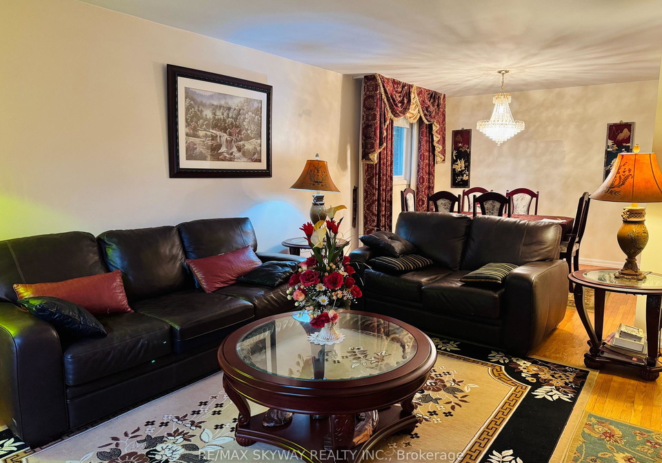 15-maidstone-crescent-brampton-ontario-w12203402