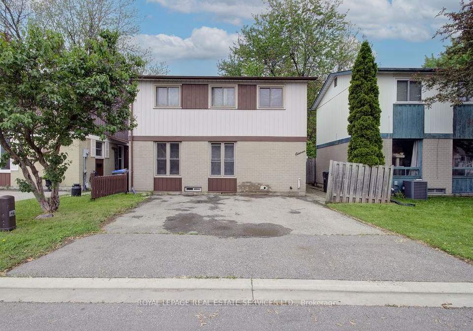 11-jacobs-square-brampton-ontario-w12203478