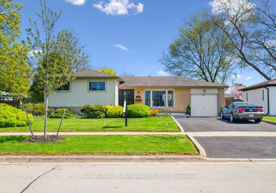 413-yale-crescent-oakville-ontario-w12203615