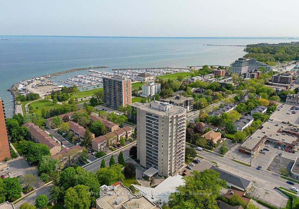 2263-marine-drive-oakville-ontario-w12203655