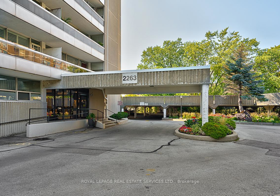 2263-marine-drive-oakville-ontario-w12203655