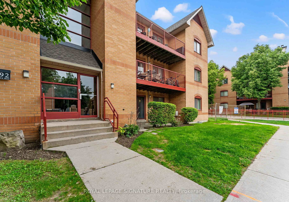 1492-pilgrams-way-oakville-ontario-w12204078
