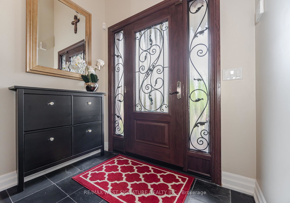 13-senator-way-caledon-ontario-w12204403