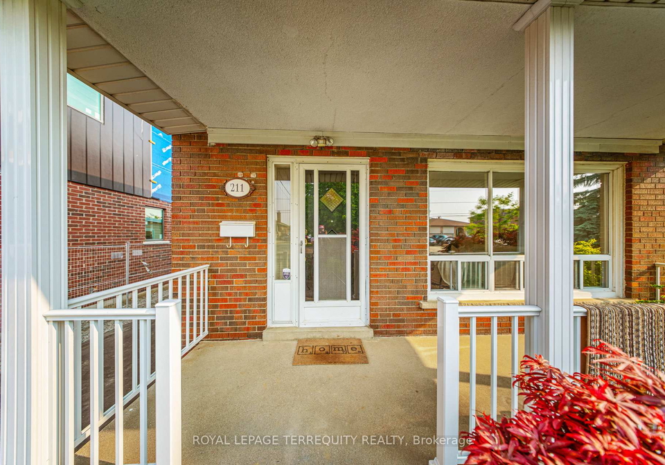211-rustic-road-north-york-ontario-w12204557