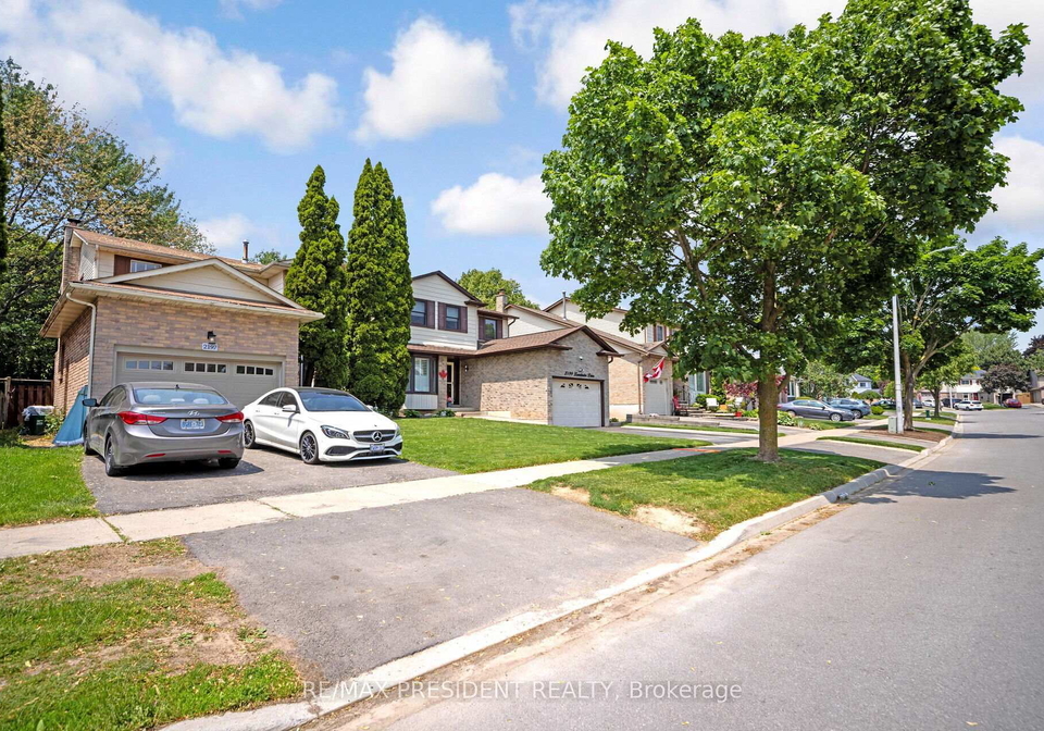 2197-leominster-drive-burlington-ontario-w12204663