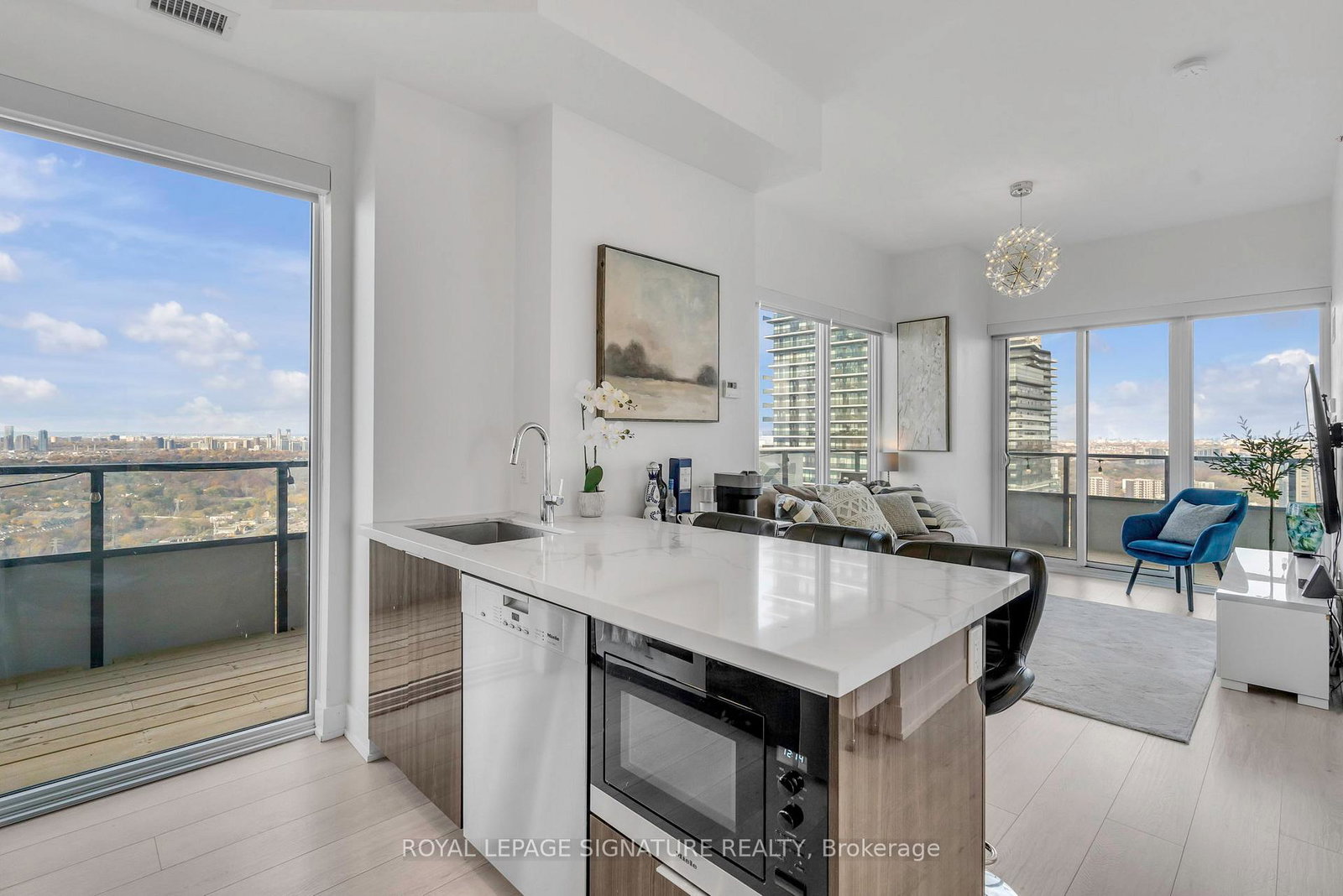 20-shore-breeze-drive-etobicoke-ontario-w12204714