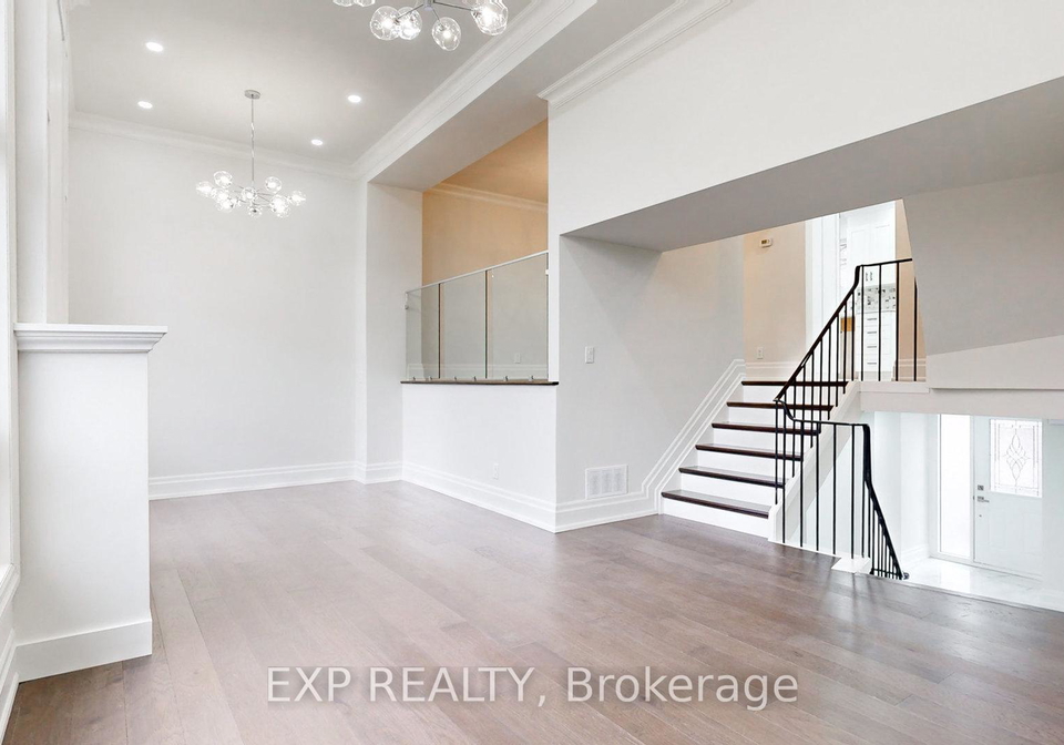 2315-bromsgrove-road-mississauga-ontario-w12205128