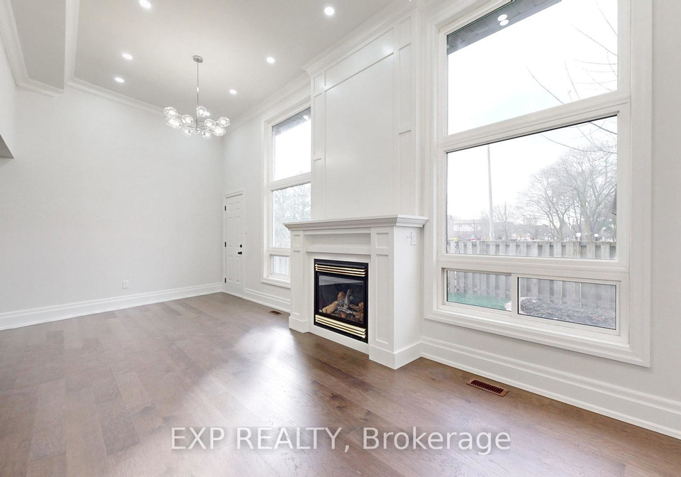 2315-bromsgrove-road-mississauga-ontario-w12205128