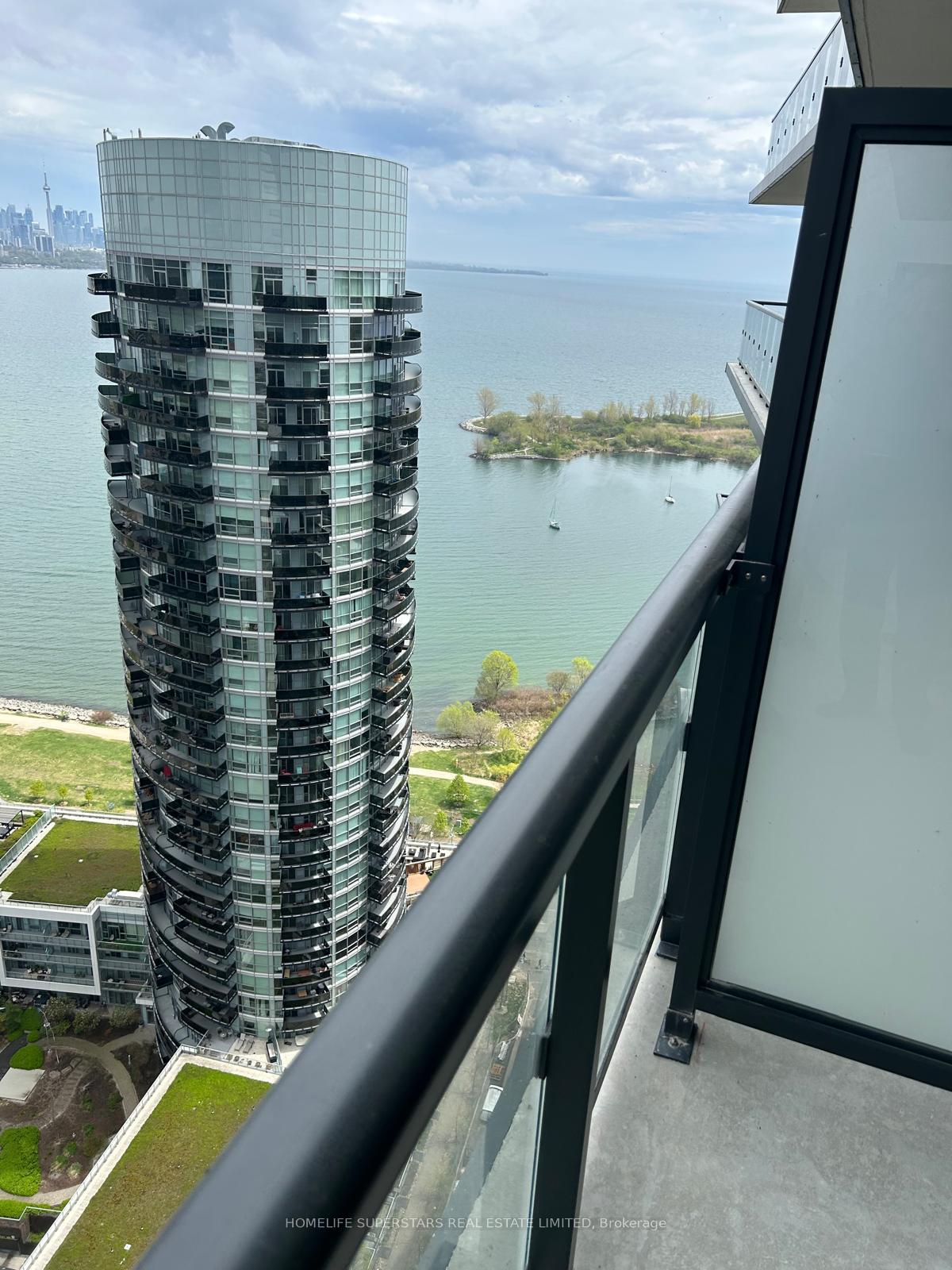 38-annie-craig-drive-etobicoke-ontario-w12205397
