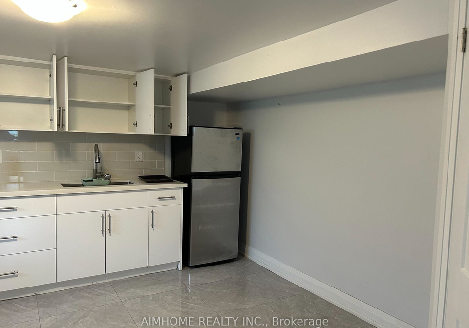 44-ninteenth-street-etobicoke-ontario-w12205447