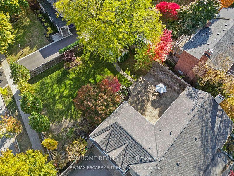 1300-braeside-drive-oakville-ontario-w12205517