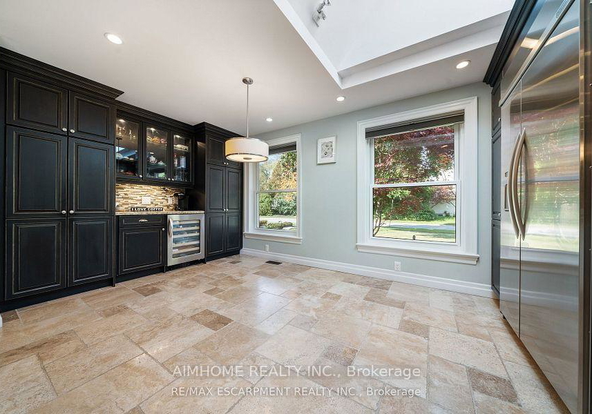 1300-braeside-drive-oakville-ontario-w12205517