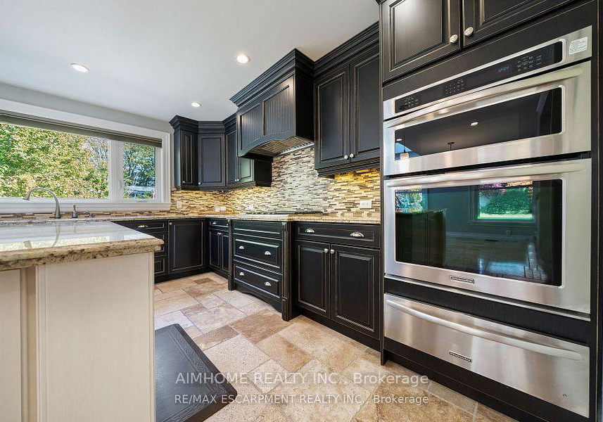 1300-braeside-drive-oakville-ontario-w12205517