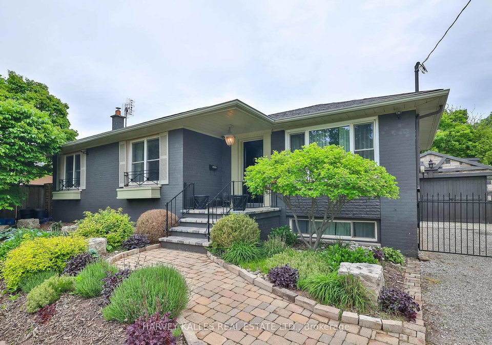 437-seaton-drive-oakville-ontario-w12205768