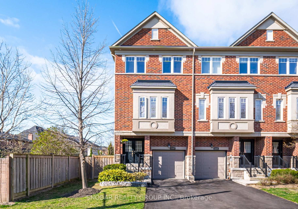2592-glengarry-road-mississauga-ontario-w12206070
