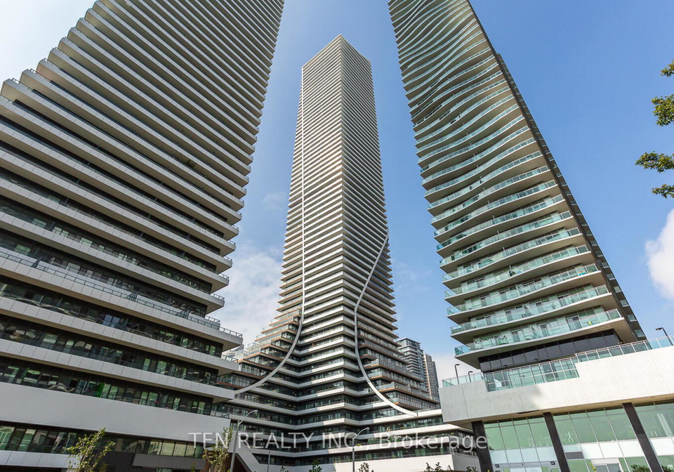 30-shore-breeze-drive-etobicoke-ontario-w12206716