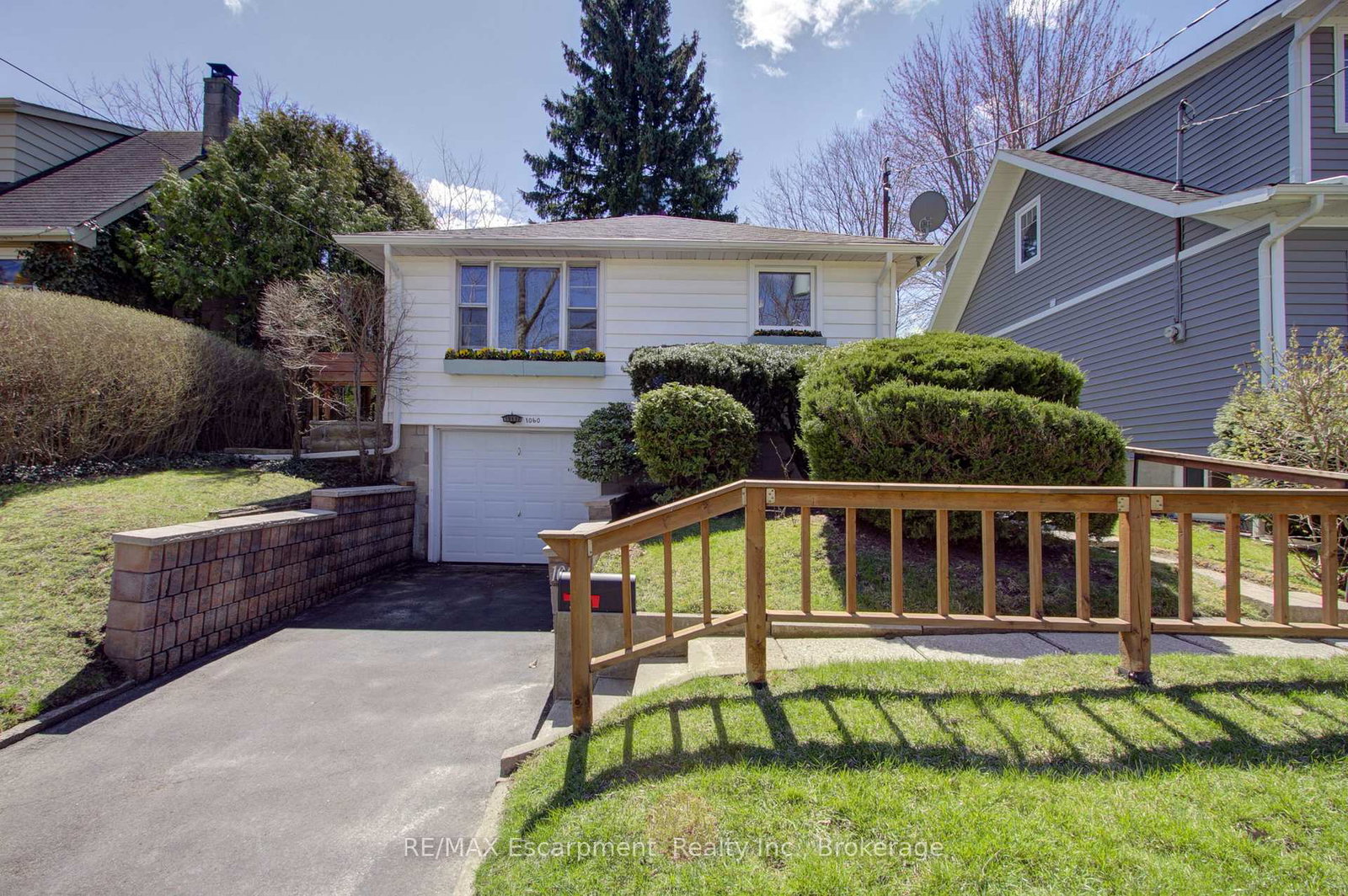 1060-brook-view-avenue-burlington-ontario-w12206796